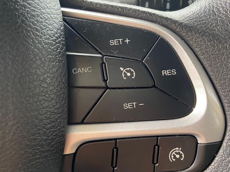 Jeep Renegade Sport 1.8 4x2 Flex 16V Aut.