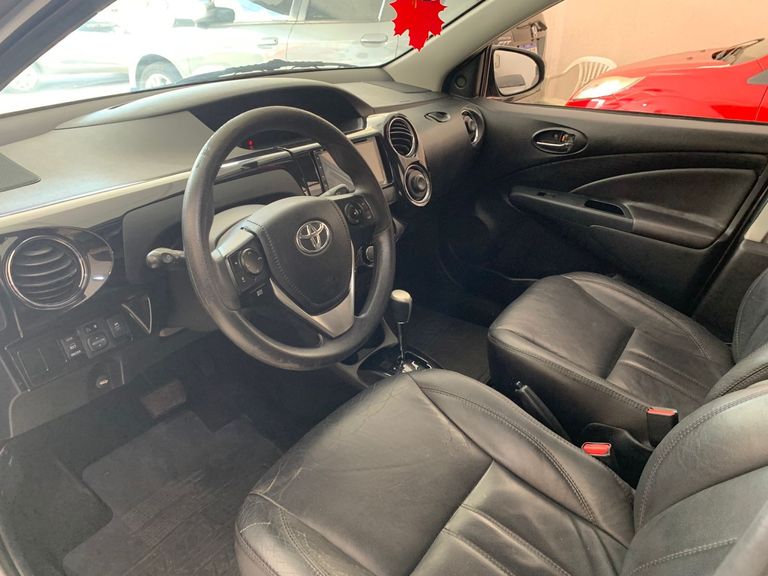 Toyota ETIOS X Plus 1.5 Flex 16V 5p Aut.