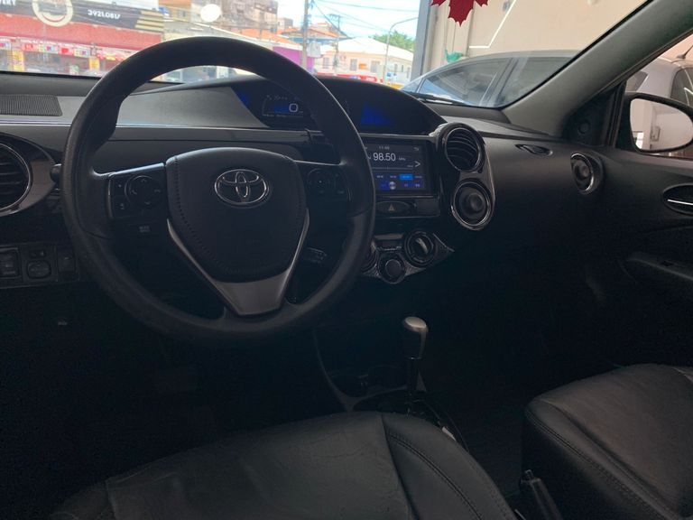 Toyota ETIOS X Plus 1.5 Flex 16V 5p Aut.