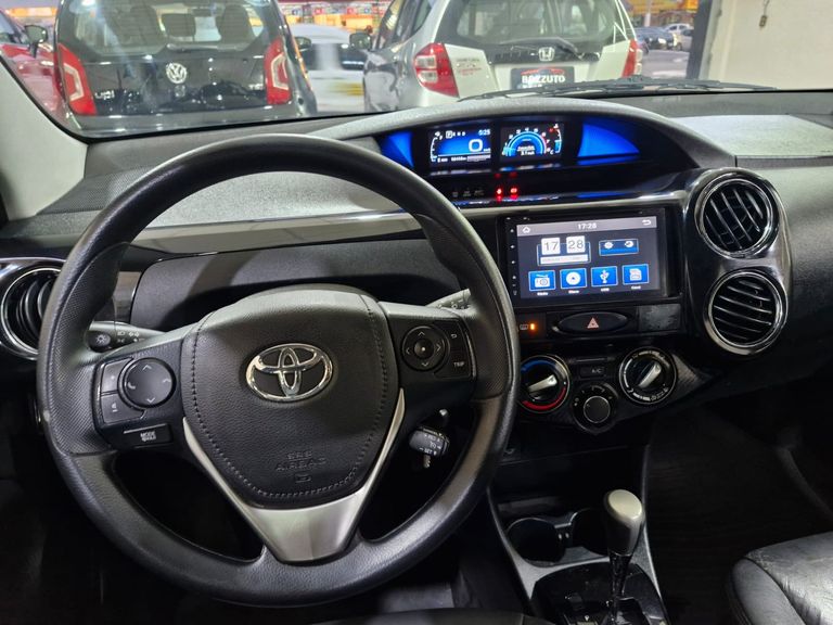 Toyota ETIOS X Plus 1.5 Flex 16V 5p Aut.
