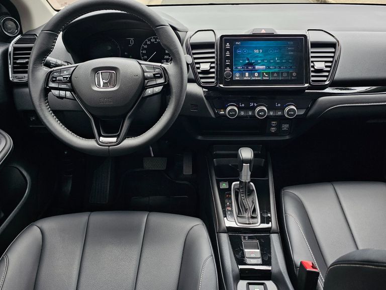 Honda CITY Hatchback Touring 1.5 Flex 16V Aut