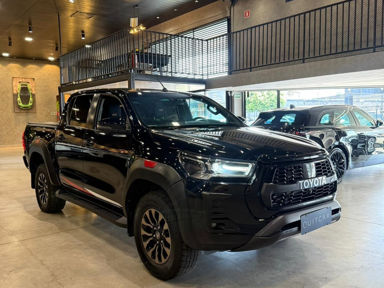 Toyota Hilux CD GR-S 4x4 2.8 TDI Dies. Aut.