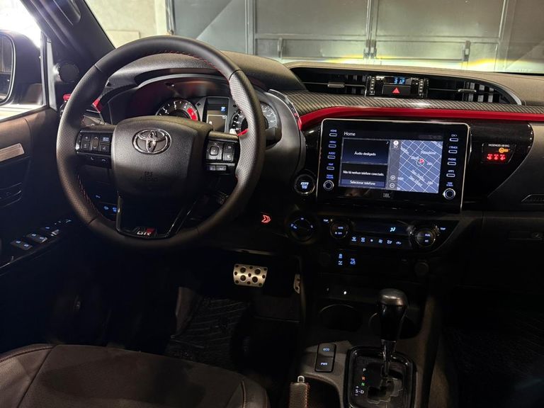 Toyota Hilux CD GR-S 4x4 2.8 TDI Dies. Aut.