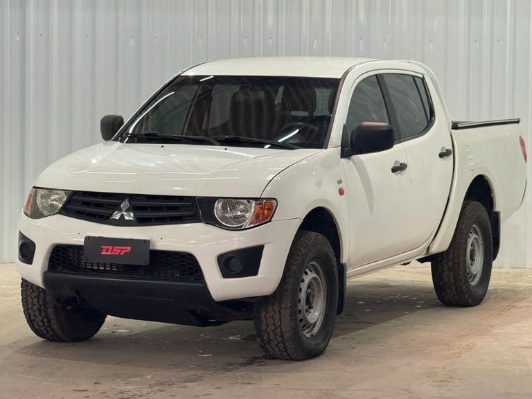 Mitsubishi L200 Triton GL 3.2 CD TB Int. Dies. Mec.