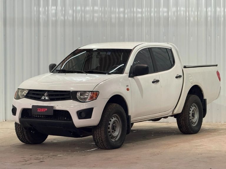 Mitsubishi L200 Triton GL 3.2 CD TB Int. Dies. Mec.
