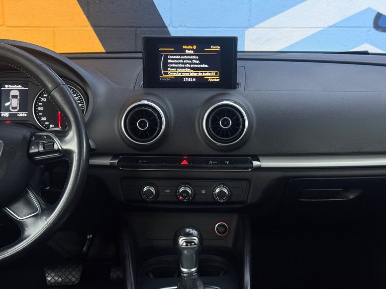 Audi A3 Sedan 1.4/ Attra. 16V TB FSI S-tronic