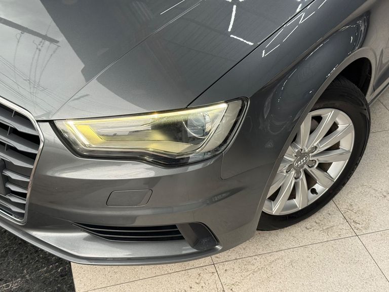 Audi A3 Sedan 1.4/ Attra. 16V TB FSI S-tronic