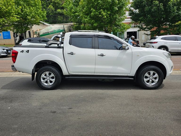 Nissan Frontier SE CD 4x4 2.3 Bi-TB Diesel Aut.