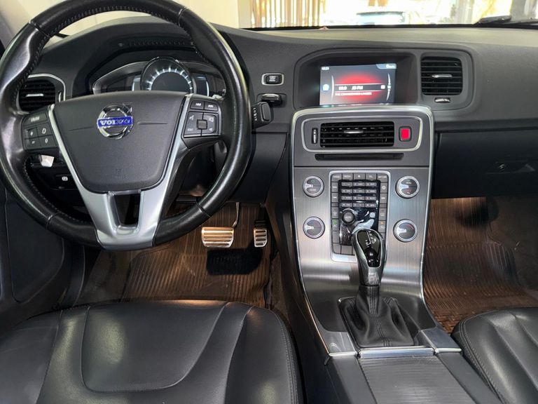 Volvo S60 T-5 MOMENTUM 2.0 245cv 4p