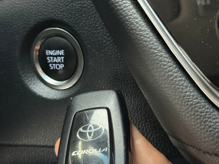 Toyota Corolla XEi 2.0 Flex 16V Aut.