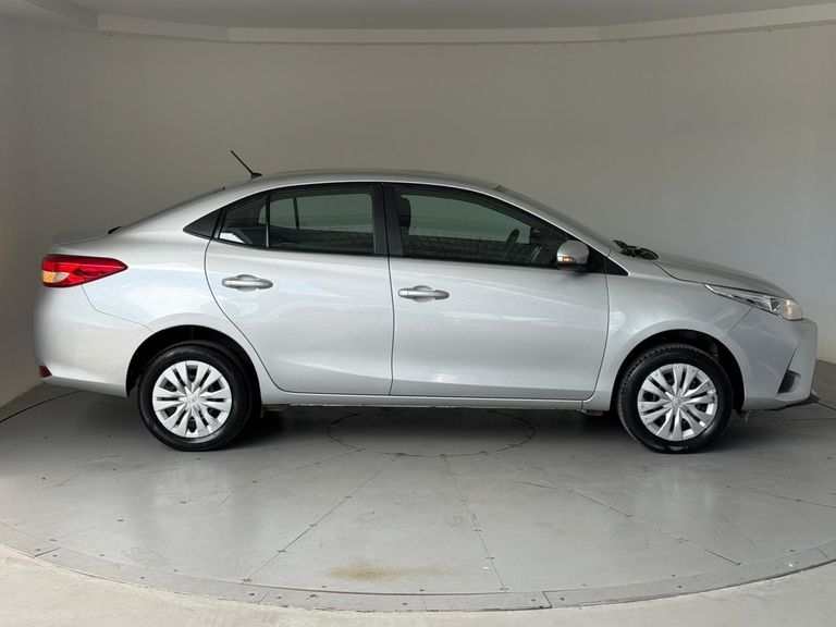 Toyota YARIS XL Sedan 1.5 Flex 16V 4p Aut.