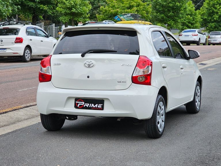 Toyota ETIOS XS 1.5 Flex 16V 5p Mec.