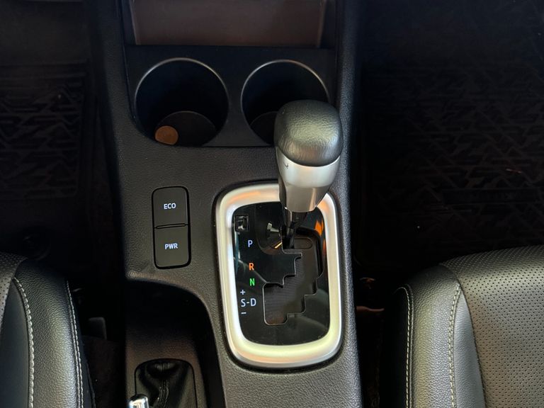 Toyota Hilux CD SRX 4x4 2.8 TDI 16V Diesel Aut.