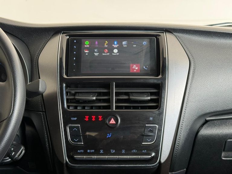 Toyota YARIS XL Sedan 1.5 Flex 16V 4p Aut.