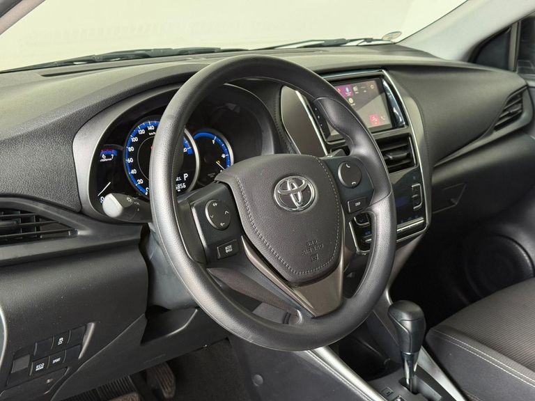 Toyota YARIS XL Sedan 1.5 Flex 16V 4p Aut.