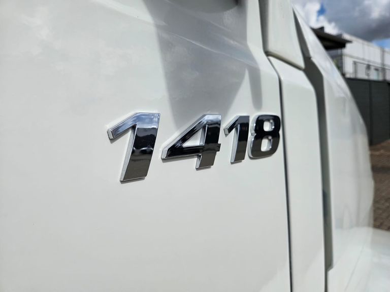 MERCEDES-BENZ L-1418 2p (diesel)