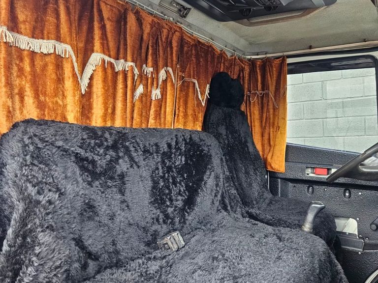 MERCEDES-BENZ L-1418 2p (diesel)