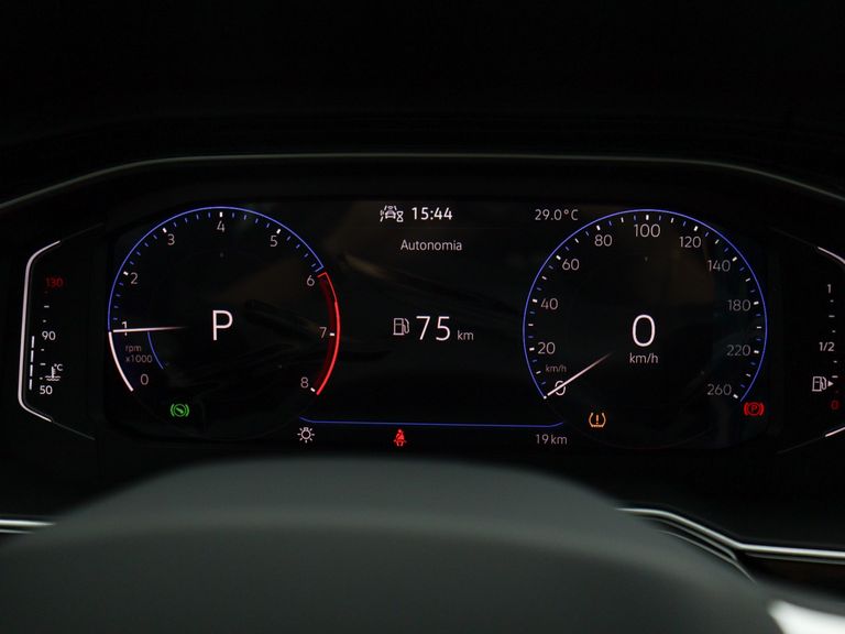 VolksWagen Nivus Highline 1.0 200 TSI Flex Aut.