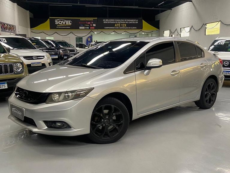 Honda Civic Sedan LXS 1.8/1.8 Flex 16V Aut. 4p