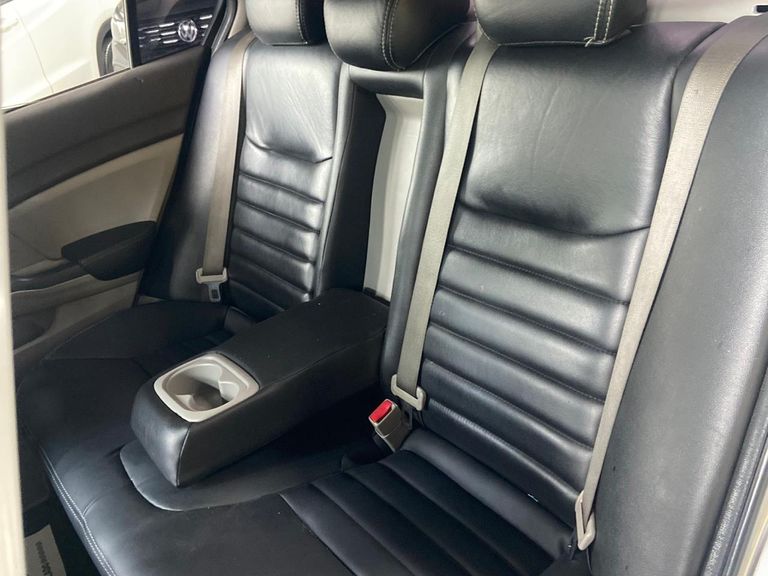 Honda Civic Sedan LXS 1.8/1.8 Flex 16V Aut. 4p