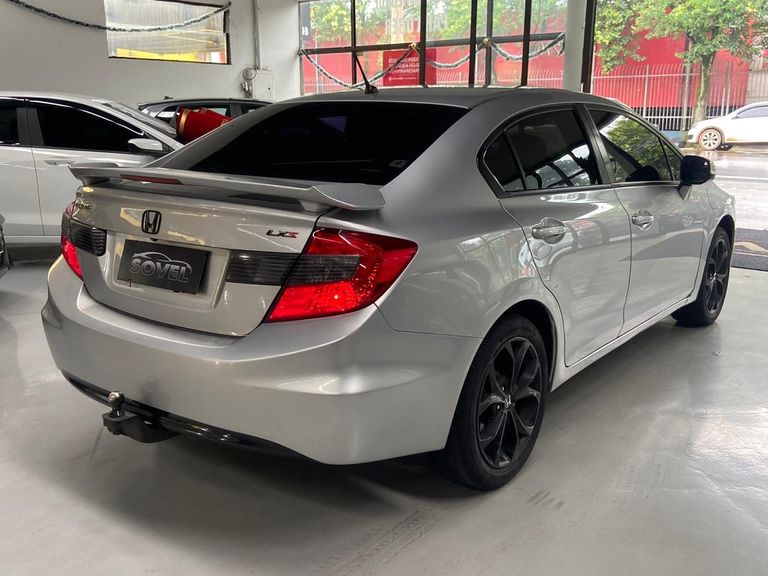 Honda Civic Sedan LXS 1.8/1.8 Flex 16V Aut. 4p