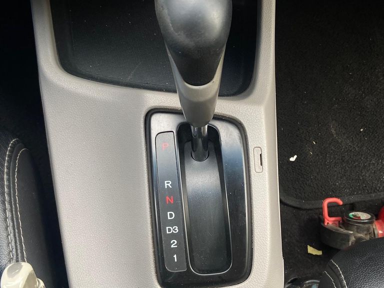 Honda Civic Sedan LXS 1.8/1.8 Flex 16V Aut. 4p