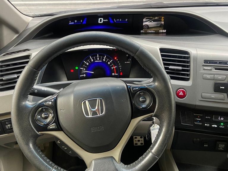 Honda Civic Sedan LXS 1.8/1.8 Flex 16V Aut. 4p