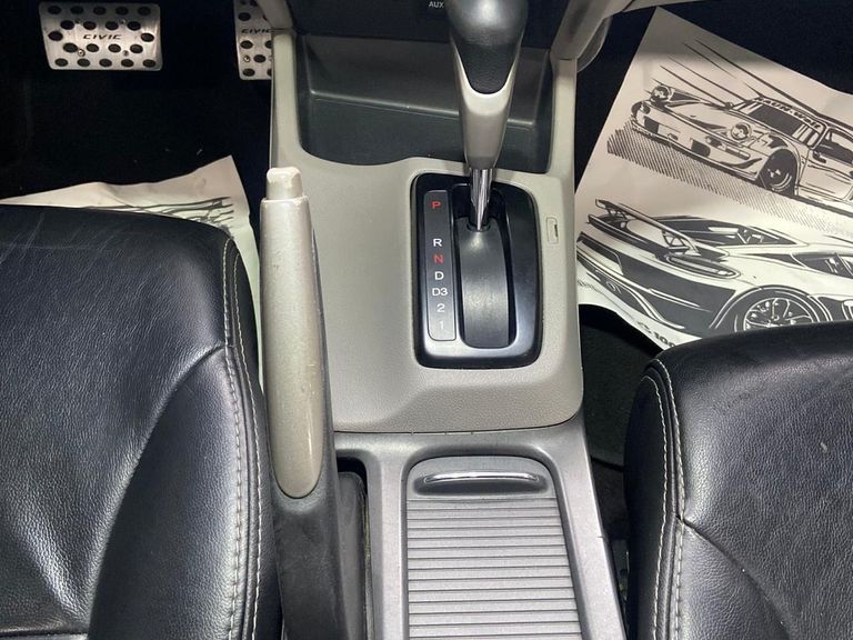 Honda Civic Sedan LXS 1.8/1.8 Flex 16V Aut. 4p