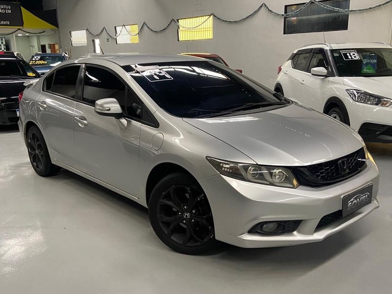 Honda Civic Sedan LXS 1.8/1.8 Flex 16V Aut. 4p