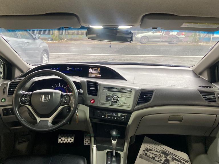 Honda Civic Sedan LXS 1.8/1.8 Flex 16V Aut. 4p