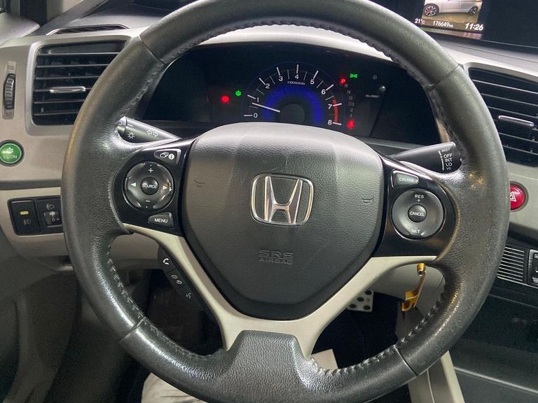 Honda Civic Sedan LXS 1.8/1.8 Flex 16V Aut. 4p