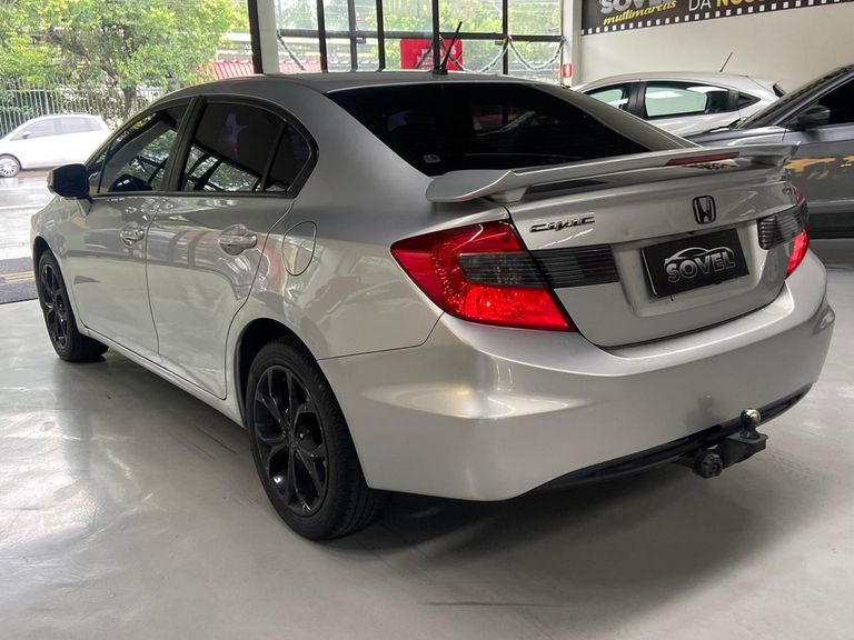 Honda Civic Sedan LXS 1.8/1.8 Flex 16V Aut. 4p