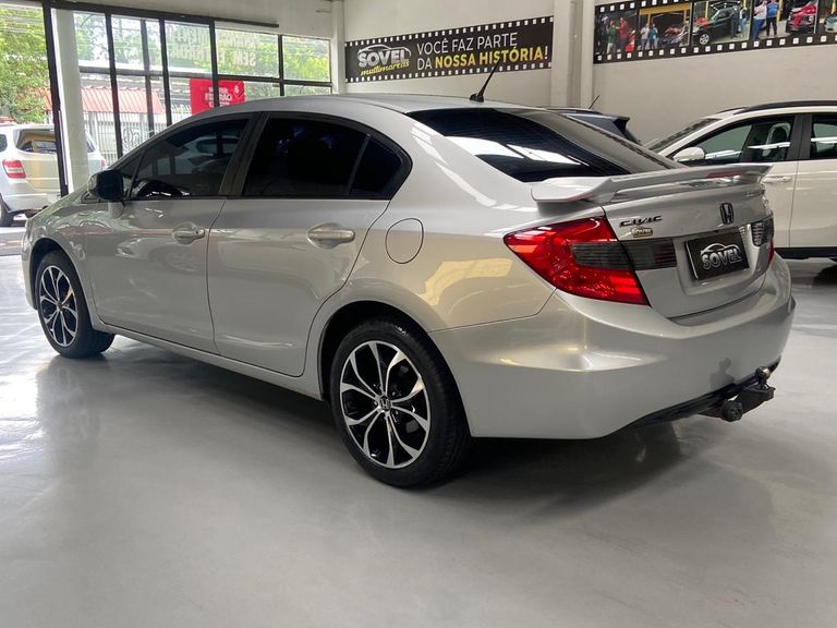 Honda Civic Sedan LXS 1.8/1.8 Flex 16V Aut. 4p