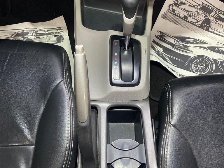 Honda Civic Sedan LXS 1.8/1.8 Flex 16V Aut. 4p