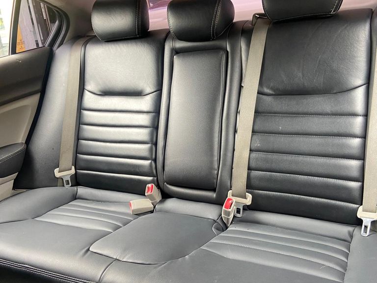 Honda Civic Sedan LXS 1.8/1.8 Flex 16V Aut. 4p