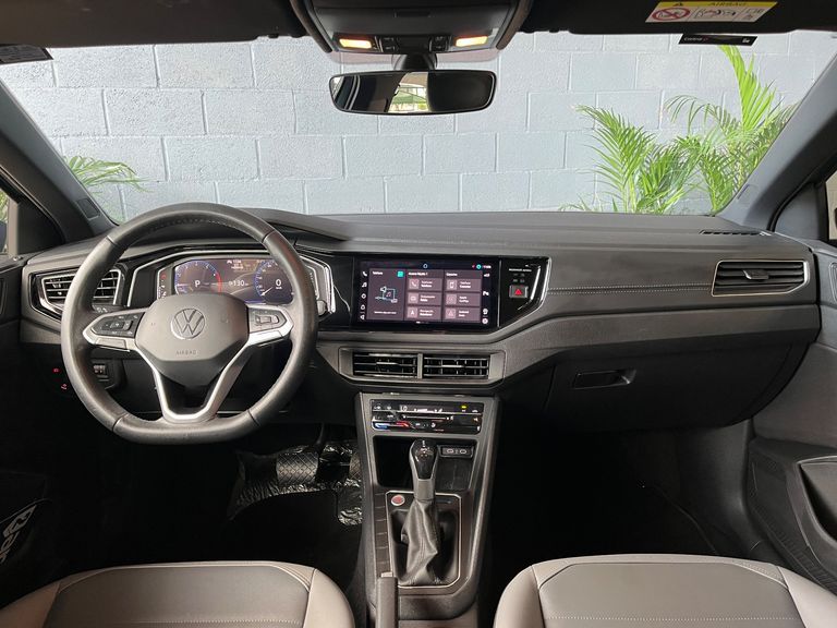 VolksWagen Nivus Highline 1.0 200 TSI Flex Aut.