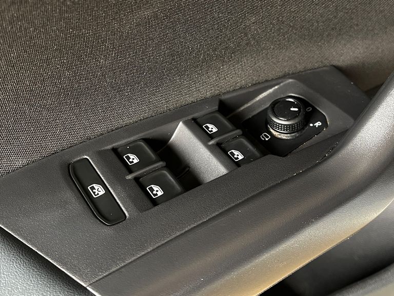 VolksWagen Nivus Highline 1.0 200 TSI Flex Aut.