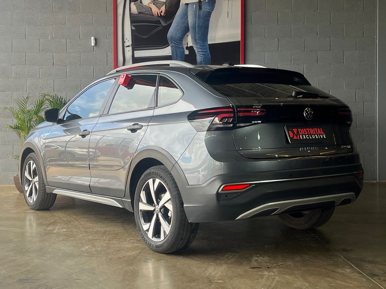 VolksWagen Nivus Highline 1.0 200 TSI Flex Aut.