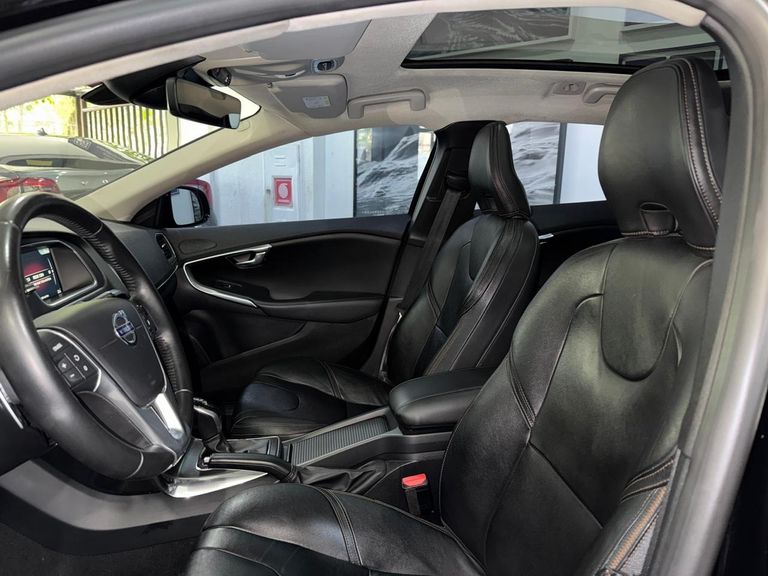 Volvo V40 T-5 Cross Country 2.0 Awd Aut.