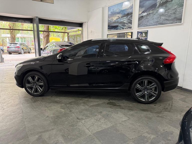 Volvo V40 T-5 Cross Country 2.0 Awd Aut.