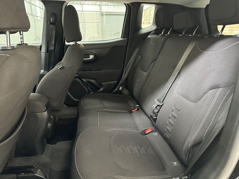 Jeep Renegade Sport T270 1.3 TB 4x2 Flex Aut.