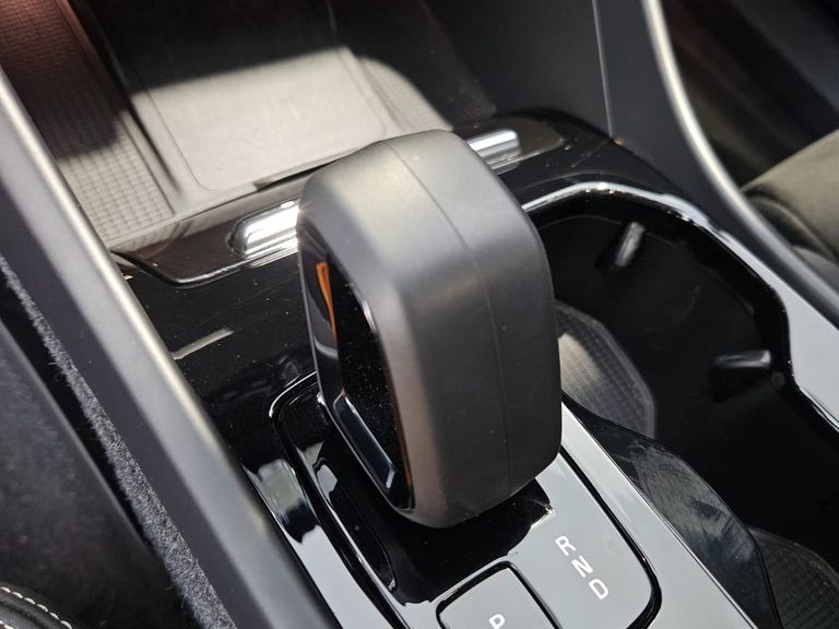 Volvo C40 Recharge Plus (Elétrico)