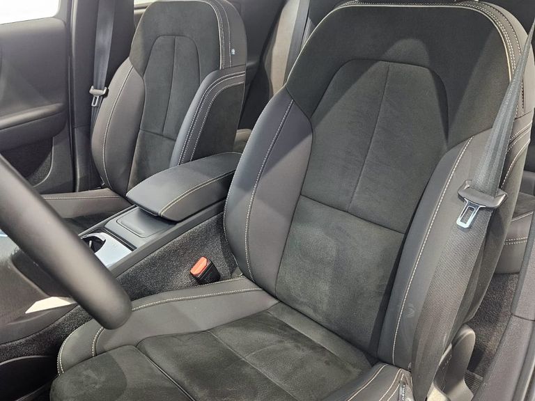 Volvo C40 Recharge Plus (Elétrico)