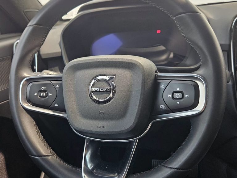 Volvo C40 Recharge Plus (Elétrico)