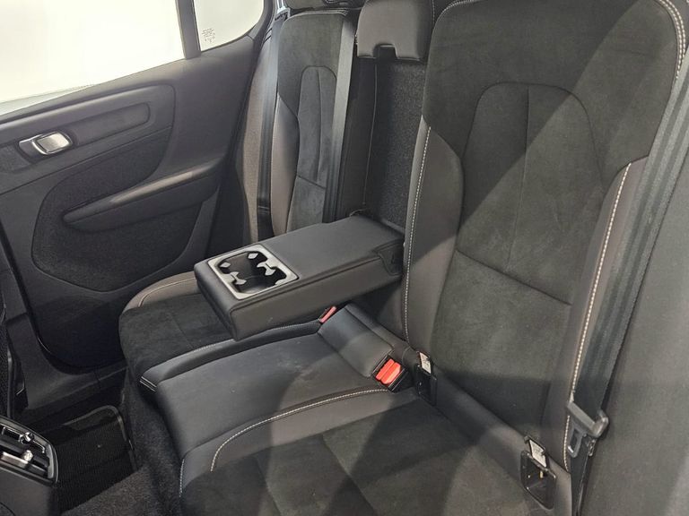 Volvo C40 Recharge Plus (Elétrico)