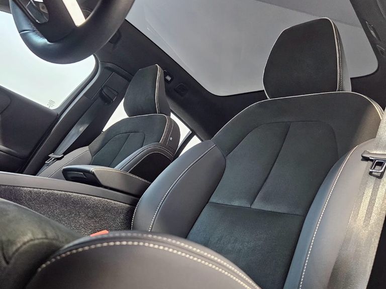 Volvo C40 Recharge Plus (Elétrico)