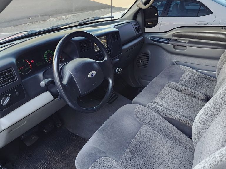 Ford F-250 XLT 3.9 4x2 Diesel TB