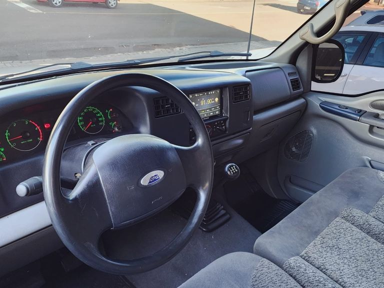 Ford F-250 XLT 3.9 4x2 Diesel TB