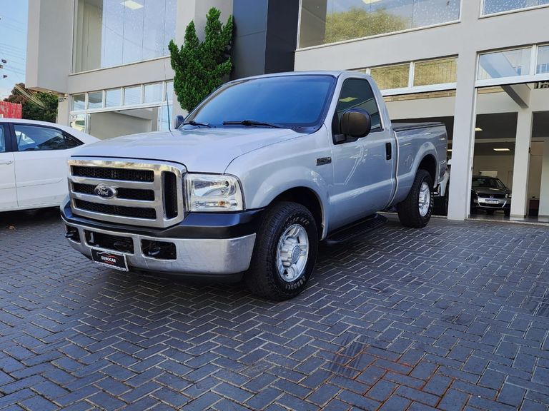 Ford F-250 XLT 3.9 4x2 Diesel TB