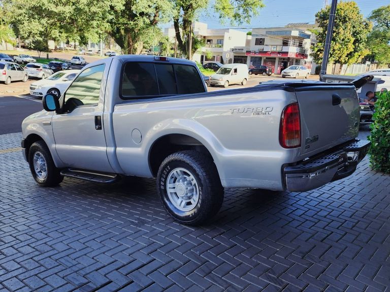Ford F-250 XLT 3.9 4x2 Diesel TB
